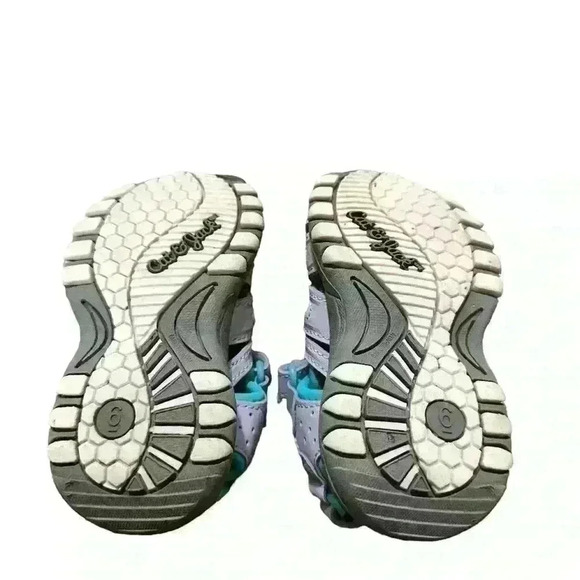 Cat and Jack Little Girl Sandals - Picture 3 of 3